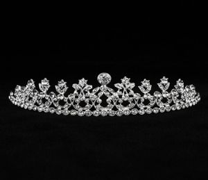2021 Goedkope meiden tiaras kronen hoofdband haar clips strass sieraden bruids haar bruiloft kroon tiaras kristallen fascinators headba5083583