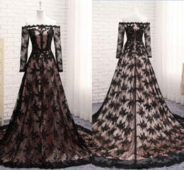 2021 Chic Robes de mariée en dentelle noire avec manches sur l'épaule Applique Perles Zipper Long Train Femmes Robe de mariée Plus Taille Vintage