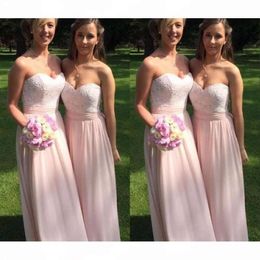 2021 Chiffon bruidsmeisje jurken Lace lieverd roze halslijn vloer lengte op maat gemaakte plus size maid of honor jurk land bruiloft feest slijtage vestidos