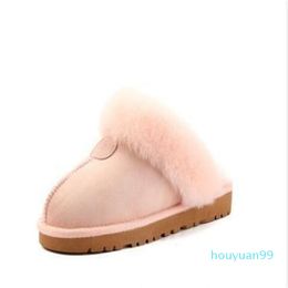 2021 Classic Design Chaussons chauds Chèvre Bottes de neige Martin Bottes Short Femmes Bottes Gardez des chaussures chaudes 9858