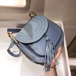 2021 Classic Stlye Fashion C Designer Daim Femmes Hudson Sac à main Rivet Pompon Messenger Crochet Sac Bandoulière Sac à bandoulière en daim Bag289E