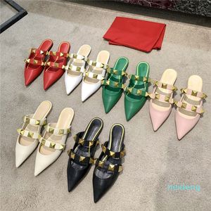 2021 classiques femmes sandales Rivets pointus pantoufles pompes nues talons hauts sandale brides à la cheville pointes pantoufle chaussures en cuir véritable