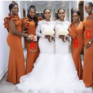 2023 Donkere oranje bruidsmeisjekleding Mermaid Afrikaanse ruches riemen op maat gemaakt elastische satijn lange plus size vloer lengte bruidsmeisje jurken