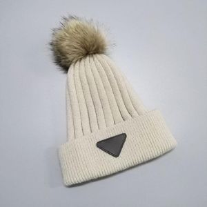 2021 Designer volwassen beanie groothandel winter dames gebreide hoed katoenen heren brei cap 10 stijl kleuren liefhebbers schattige petten