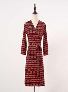 2021 Designer Fashion PG DVF Summer Women039S dezelfde rode kettingprint korte kraagloze wrap rond jurk voor dames2674752