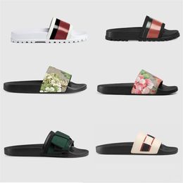 2021 Designer Mannen Vrouwen Sandalen Met Correcte Bloem Slangenprint Glijbaan Zomer Brede Platte Sandalen Slipper Rubberen Glijbaan Slippers met doos