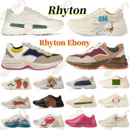 2023 Luxury Chaussures Ladies Shoes Rhyton Vintage Platform Sneakers Beige Ebony Mouth hommes femmes Baskets Designers Brick Red Sneaker