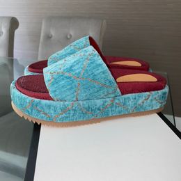 2021 Designer Plate-forme Slide Femmes Sandale originale 2,4 "Hauteur Été Vintage Augmenter Pantoufles Rouge Marron 8 Couleurs Chaussures de plage avec boîte