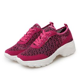 2021 Designer Chaussures De Course Pour Femmes Blanc Gris Violet Rose Noir Mode Hommes Baskets Haute Qualité Sports De Plein Air Baskets taille 35-42 wj