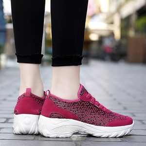 2021 Chaussures de course de créateurs pour femmes Blanc Gris Violet Rose Noir Mode Hommes Baskets de haute qualité Sports de plein air Taille 35-42 Ah