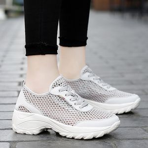 2021 Designer Running Schoenen voor Vrouwen Wit Grijs Paars Roze Zwart Mode Heren Trainers Hoge Kwaliteit Buitensporten Sneakers Maat 35-42 EO