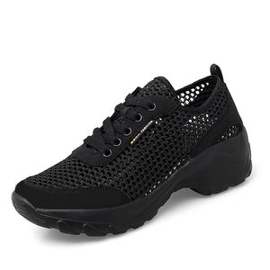 2021 Designer loopschoenen voor vrouwen Wit Grijs Paars Roze Black Fashion heren Trainers Hoge kwaliteit Outdoor Sport Sneakers maat 35-42 qd