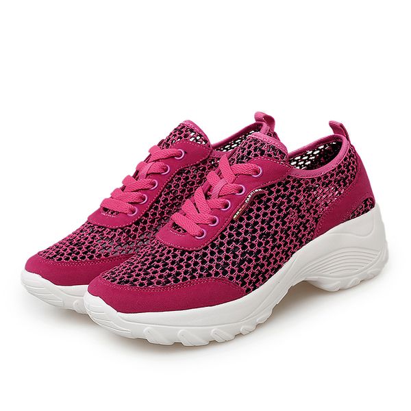 2021 Chaussures de course de créateurs pour femmes blancs gris violet rose rose noir mens entraîneurs de haute qualité de sport extérieur taille 35-42 wj