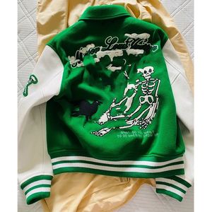 2021 Designer Skull Green Coat Jacket Tende de mode Automne et hiver Nouveau style de rue Bouton Couleur Couleur Men Femmes Le même style