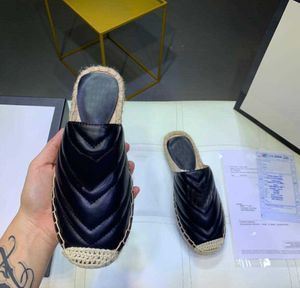 2021 Designer Dames Outdoor Schoen Lederen Espadrille Sandal Luxe Slipper Flat Platform Sandalen met het Double Metal Beach Weave schoenen