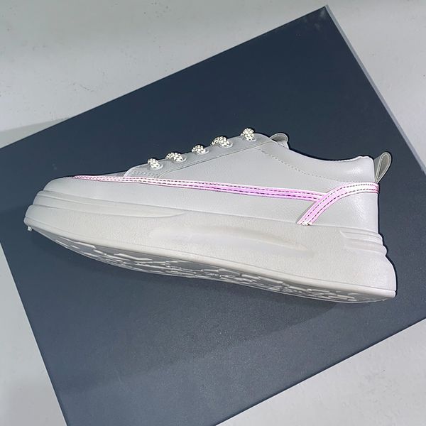 2021 Designer Vrouwen Loopschoenen Zwart Grijs Reflecterende Mode Dames Trainers Sport Sneakers Hoge Kwaliteit Maat 35-40 Wz