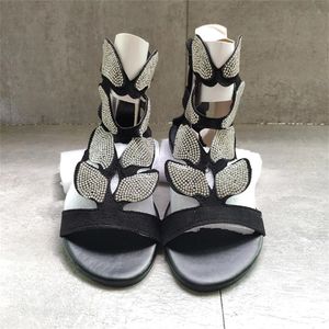 2021 Diseñador Sandalias de mujer Moda Zapatilla plana Verano Mariposa inferior con diamantes de imitación Zapatos casuales al aire libre Chanclas de playa 35-43 W13