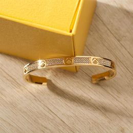 2021 Diamante Oro Pulsera de lujo para mujeres Hombres Diseñadores de plata Joyería de moda Regalo de amor Pareja de bodas Pulsera clásica Alta 275E