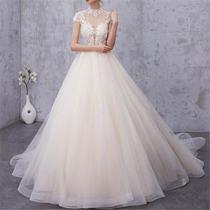 2021 Elegant A Line Prom Dress Jewel Bruidsjurken met Trein Korte Mouw Kant Geappliceerd Bedekte Button Robe de Mariée