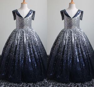 2021 Fashinal Navy Falda Cuello Vestidos de fiesta Lentejuelas degradadas para niños pequeños Tul con cuello en V Florista Dres Graduación de bodas Vestidos de noche formales