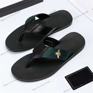 2021 Mode Zwart Zacht Leren Sandalen Muilezels Bijen Zomers Glijbaan Gladde Platte Ketting Sandalen Brede T-bar Casual Strand Slip Sandalen