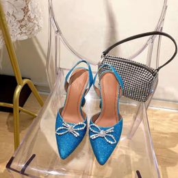 Sandales en cristal Cendrillon à la mode 2021, beau luxe, ce n'est pas une paire de chaussures ordinaires, en la portant, vous êtes vraiment heureux
