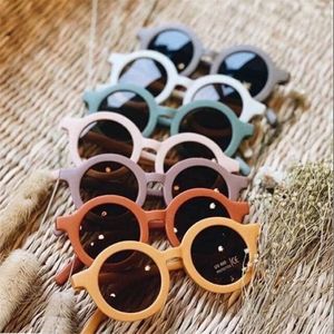 2021 mode mignon rond enfants lunettes de soleil garçons filles vintage verres de soleil uv protection des enfants classiques.