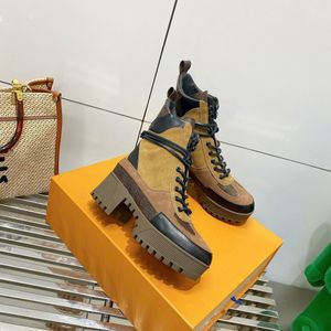 2021 dernières bottes de créateurs pour femmes Martin Desert boo ts Flamingo Love Arrow Medal 100% cuir véritable chaussures d'hiver épaisses talon haut taille 35-42 avec boîte