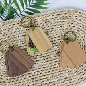 Mode Luxe Creatieve Flip Houten Sleutelhanger Bandjes Lege Magnetische Walnoot Sleutelhangers Met Foto