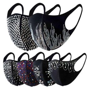 2021 Mode Pailletten Gezichtsmasker Vrouwen Strass Blingbling Katoen Mond Maskers Volwassen Klassieke Zwarte Pailletten Spot Stofdicht Haze Facem1725148