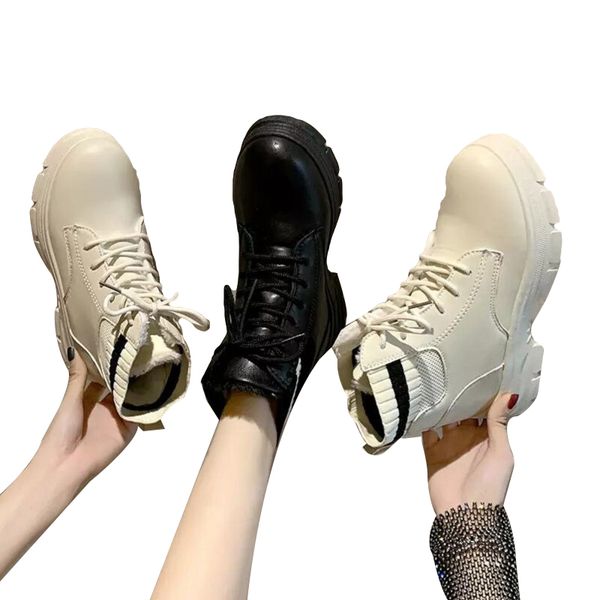 2023 Botas de mujer de moda Zapatos de plataforma Negro Blanco Botas de motocicleta frescas Zapatillas de deporte de cuero Zapatillas deportivas Tamaño 35-40 Alta calidad
