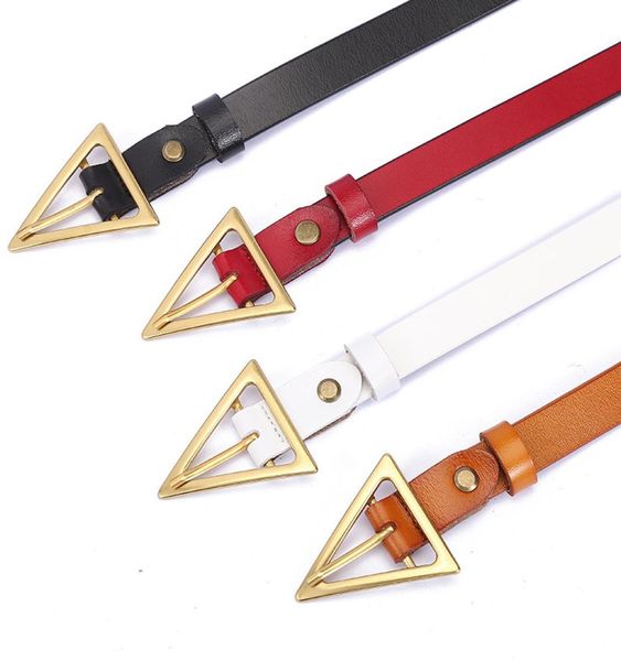 2021 Fashion Womens Skinny Leather Belt Dames Triangle Triangle Bornle Bordle pour robe Jeans Luxury Corset Courterie classe 2034154