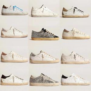 2024 Nouveaux clients de chaussures décontractées Golden Super Gooseity Star Designer Baskets Dirtys Sequin Blanc Do-old Dirty White Grey Stars Silver Tail Shoe