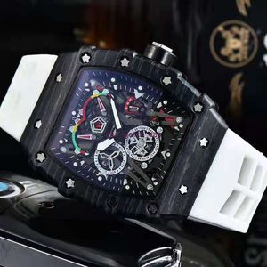 2021 Volledige functie De nieuwe mannen horloges top luxe horloge heren kwarts automatische polshorloges mannelijke klok