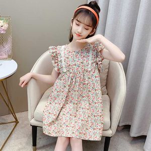 2021 filles robe florale été filles vêtements pour enfants style européen américain ethnique dentelle manches volantes princesse robe de fée Q0716