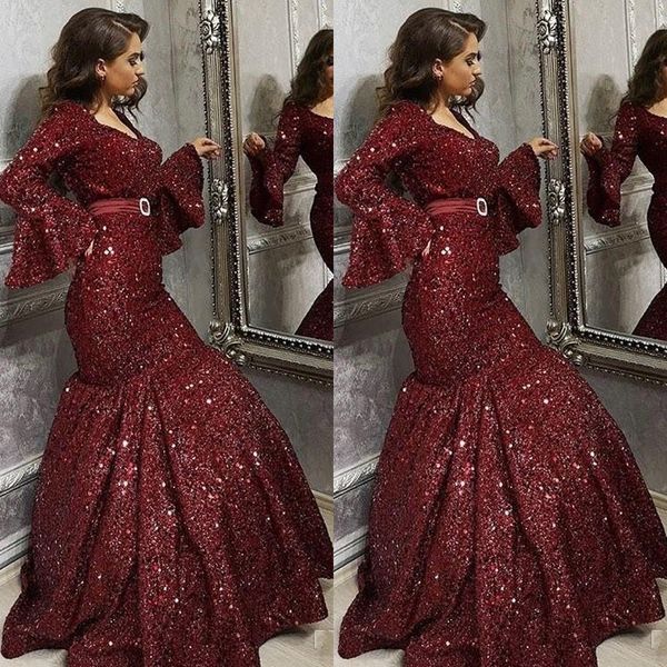 2021 Paillettes paillettes bordeaux manches longues sirène robes de bal col en V grande taille robe de soirée formelle femmes Bling robes de soirée volants paillettes dentelle ceintures