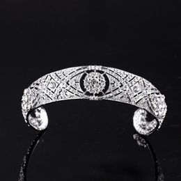 2021 Gold Princess Headwear Chic nupcial Tiaras accesorios impresionantes cristales perlas boda Tiaras y coronas 12178269q