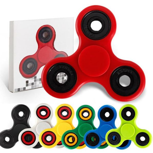 2021 Hand Spinner Triangle Tri Fidget Acrílico Bola de plástico Escritorio Focus Toy EDC para niños Adultos Spinning Top con paquete