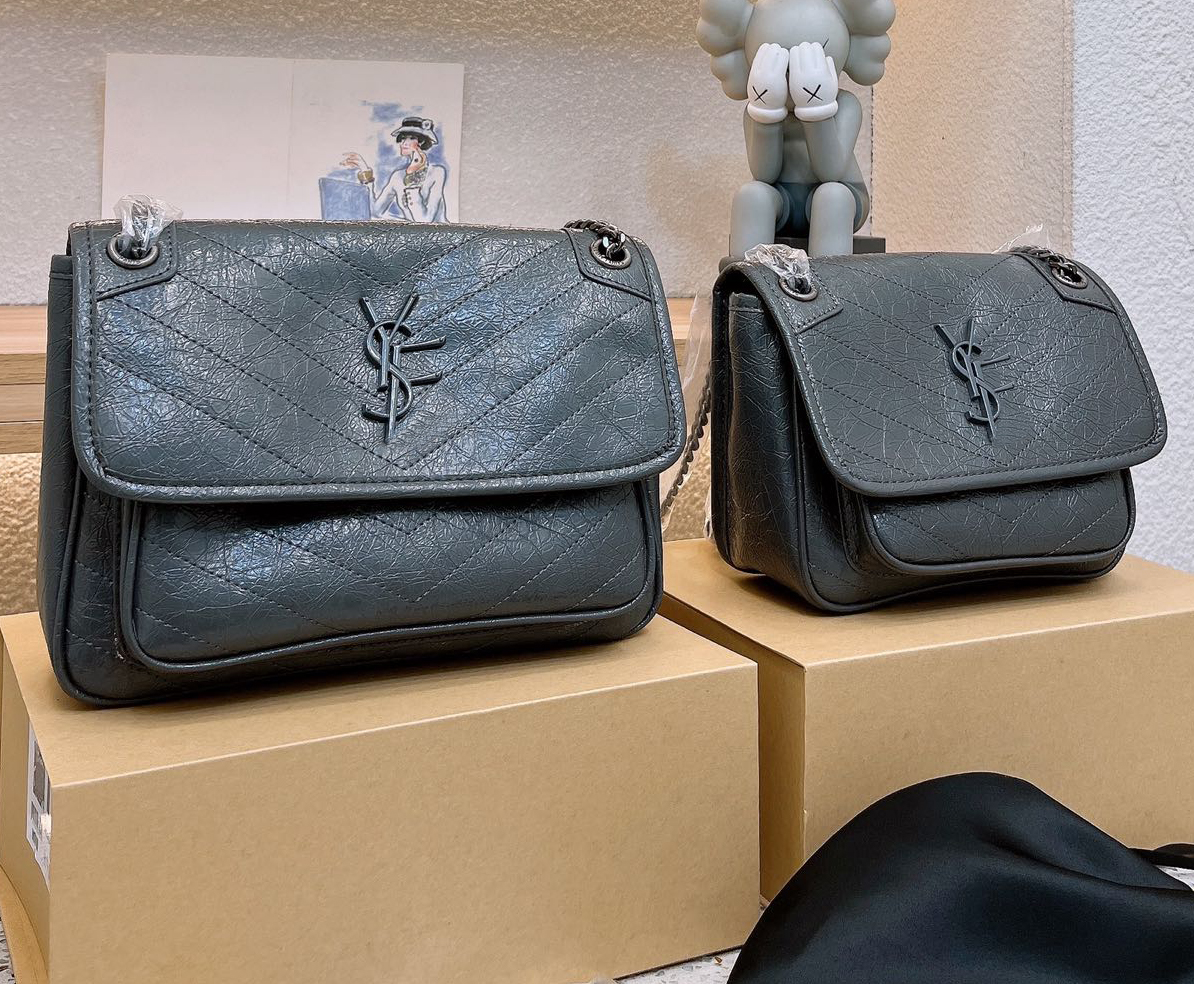 Mode kvinnor Luxurys designers axelväskor handväskor högkvalitativa läder crossbody handväska damer klassisk kedja messenger väska plånbok koppling handväska med logotyp