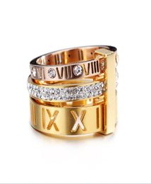 2021 Bague de mode haut de gamme pour adolescents femmes bijoux de luxe réutilisés en acier inoxydable diamant deux couleurs numéro multiple combinati7236269