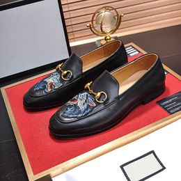 2021 chaussures habillées formelles de haute qualité pour les marques douces hommes chaussures en cuir véritable bout pointu hommes concepteur affaires Oxfords chaussures décontractées