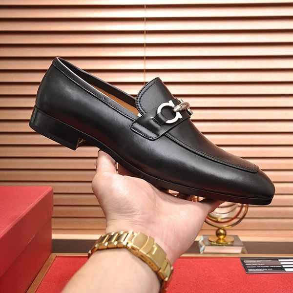 2021 chaussures habillées formelles de haute qualité pour les concepteurs doux hommes chaussures en cuir véritable noir bout pointu hommes affaires Oxfords chaussures décontractées