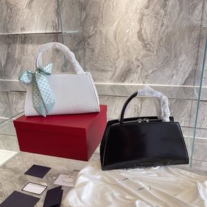 Lady élégant sac à main mode sac en cuir polyvalent classique Luxurys Designer sacs taille 33 17 cm