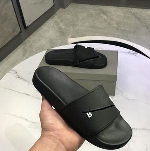 2021 haute qualité hommes femmes sandales pantoufles glisser été mode large plat pantoufle tongs avec boîte taille 36-46