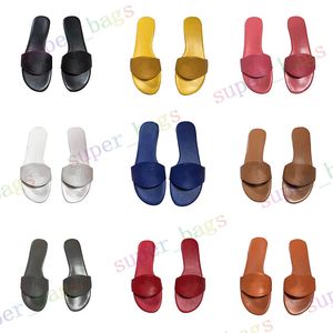 2021 Hoge Kwaliteit Slippers Dames Mode-ontwerpers Flat Dia's Slippers Roulis Sandalen Merkschoenen € 35-41