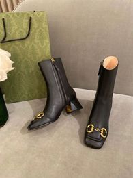 2021 Hoge kwaliteit vrouwen laarzen mode gesp winter designer boot echt lederen zwart en wit martin laarzen rits vrouwen schoenen bruiloft