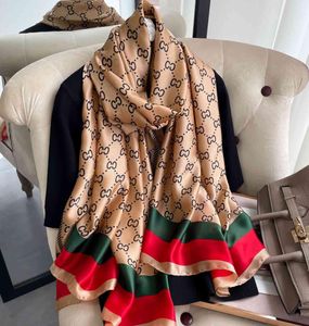 Bufanda de seda de imitación para mujer, chal elegante con estampado de letras a la moda para primavera y verano, 2 colores, 9878174, 2021