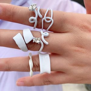 Anillo de cadena de Color blanco coreano para mujeres y niñas, anillos abiertos geométricos pintados a mano con aceite, joyería hermosa, 2021