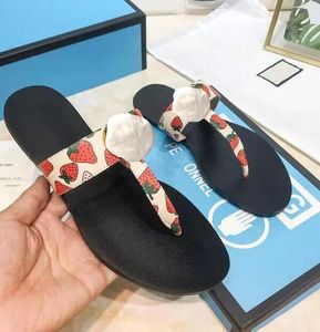 2021 Laatste wandeling Show Flip Flops Dames Dames Slippers Zomer Flat Outdoor Beach Rainbow Betrouwden Mannen Sandalen