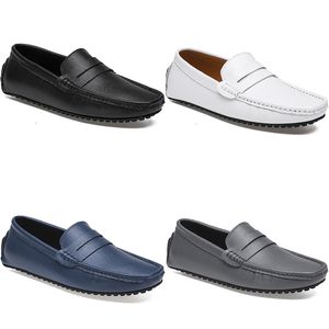 2021 Lederen Doudou Heren Casual Driving Schoenen Soft Sole Fashion Black Navy White Blue Silver Yellow Grey Footwear All-Match Lazy Cross-Border 38-46 Zevenwintig